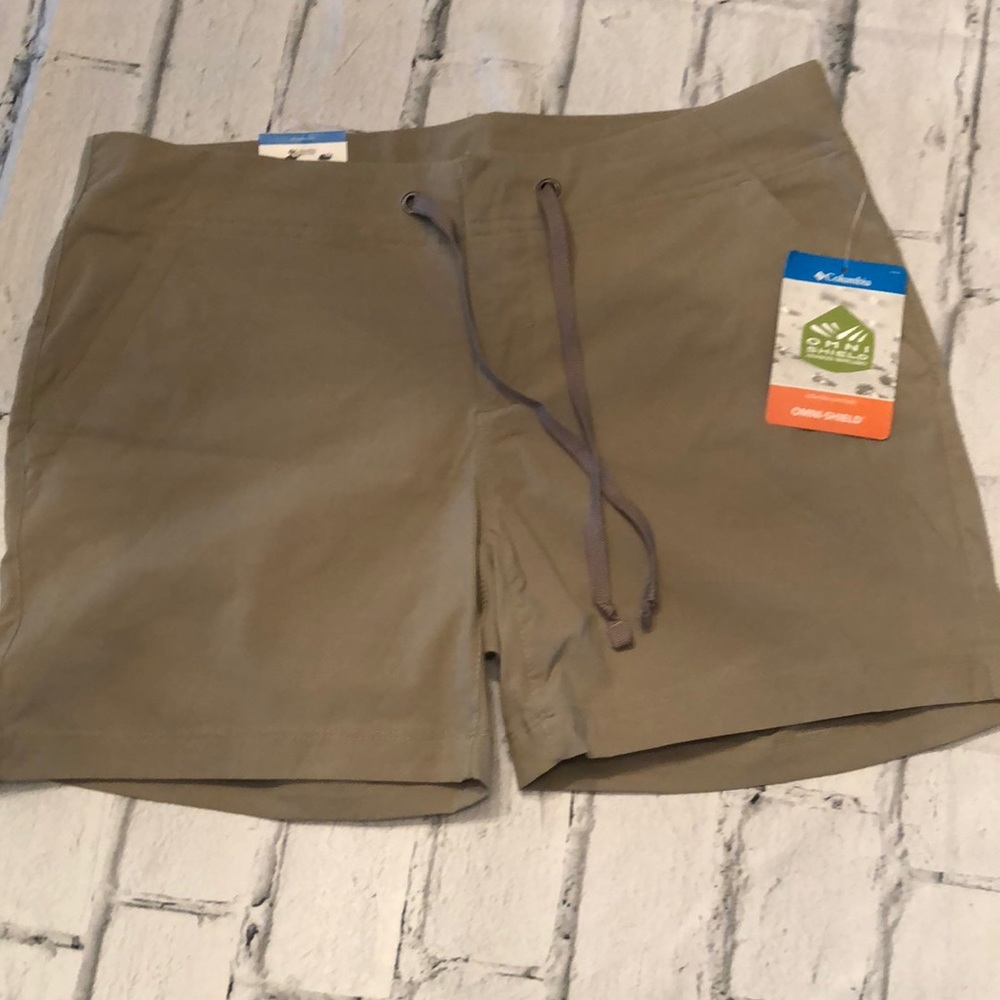 Columbia Women’s Anytime Outdoor Omni Shield 5” drawstring shorts NWT size 6
